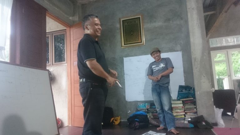 Sekolah Jurnalisme Akar-Rumput