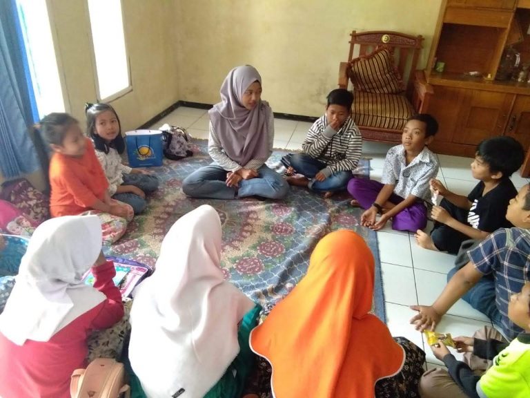 Di Cikored, Sekolah Literasi SAMIN Mulai dilaksanakan