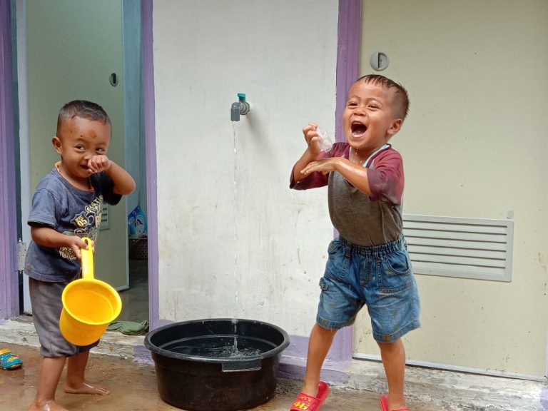 Pembangunan MCK untuk Petani Cimenyan Hingga Juni