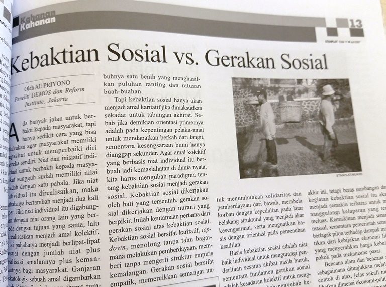 Kebaktian Sosial Vs Gerakan Sosial