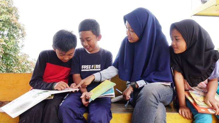 Inem: Menyebarkan Virus Empati