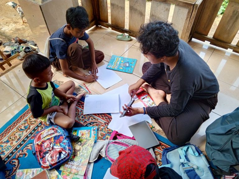 Aktivitas Sajid di Sekolah Samin basis Arcamanik
